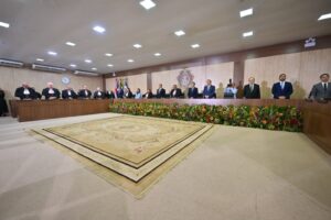 Tribunal de Contas do Amazonas acompanha posse de novos desembargadores do TJAM