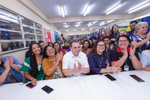 Governador do Amazonas confirma pagamento do abono do Fundeb até dezembro de 2026