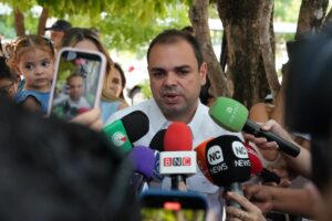 Roberto Cidade reconhece vitória de Omar Aziz e garante transição de governo