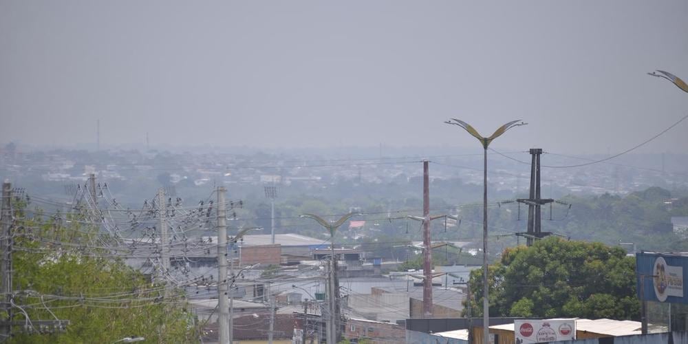 Prefeitura de Manaus suspende atividades da rede municipal de ensino nesta sexta-feira por causa da fumaça